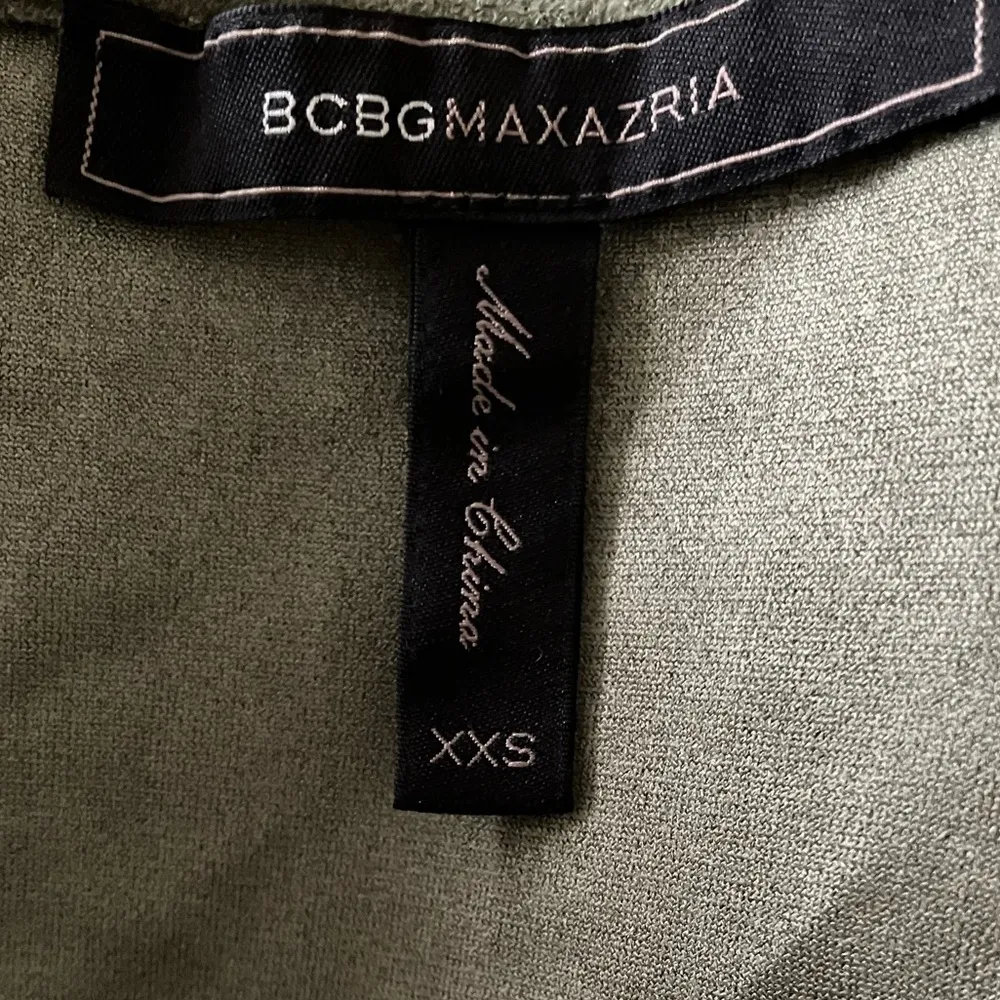 BCBGMAXAZRIA BCBG Womens Faux Suede Belted Mini Dress Dusty Olive size XXS - Image 8