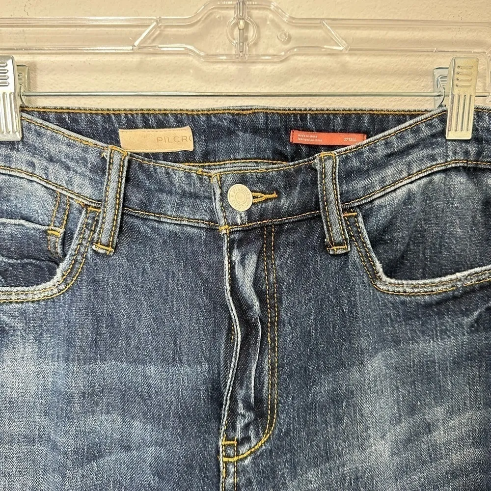 Pilcro Anthropologie 27 TALL Medium Wash‎ Jeans Distressed Slim Boyfriend Crop - Image 2