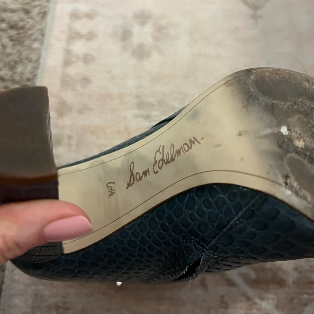 Sam Edelman Raelle Pointed Toe Bootie in COLOR: Grey Iris Croc - Image 5