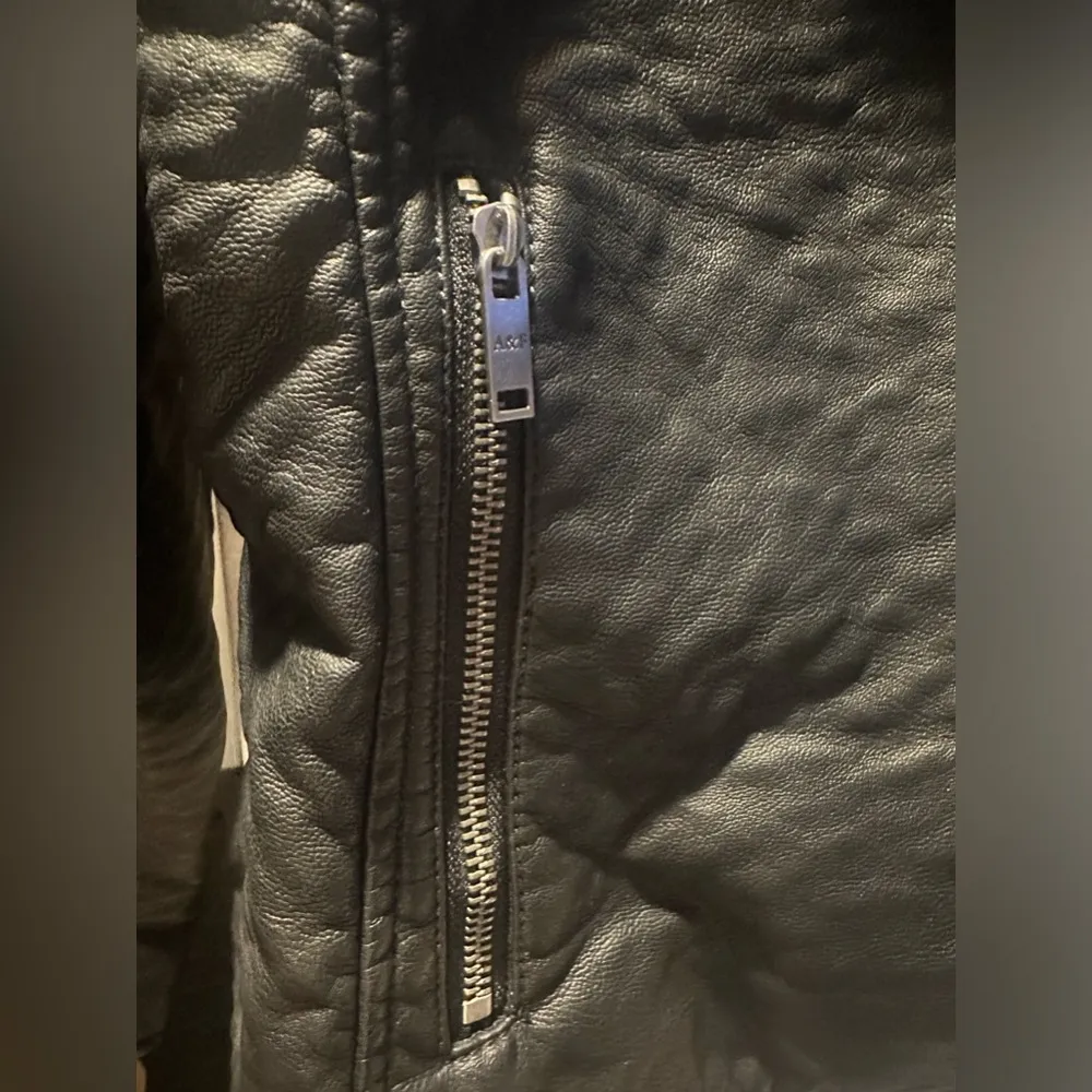 NWOT Abercrombie & Fitch black vegan leather moto jacket - Image 7