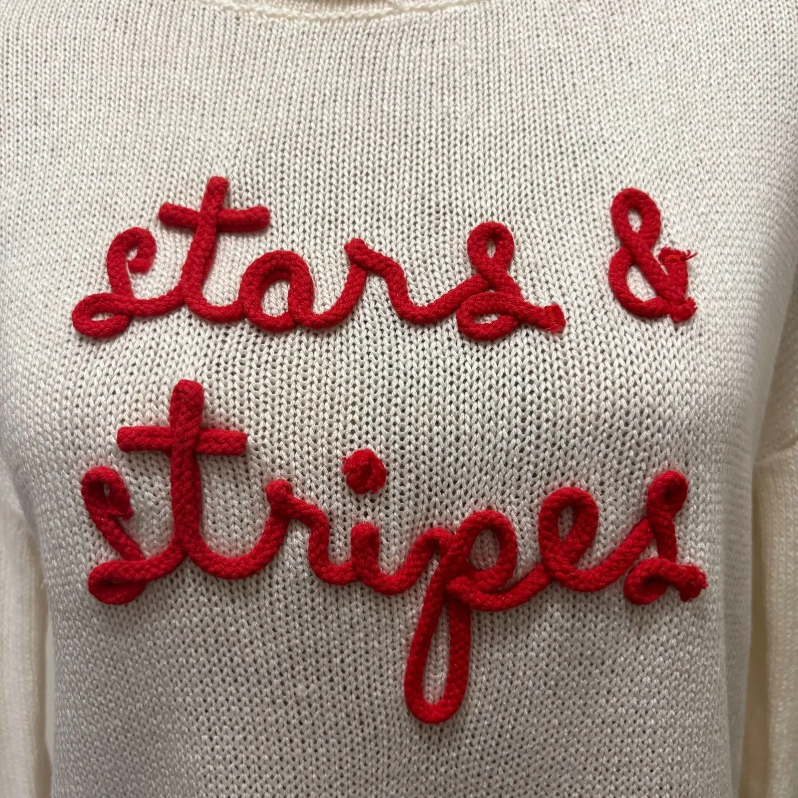 Marled Reunited Stars‎ & Stripes Script Sweater White Red 4th of July Size Small - Image 2