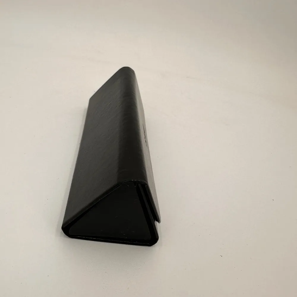 Saki Black Leather Sunglasses Eyeglasses Case - Image 4