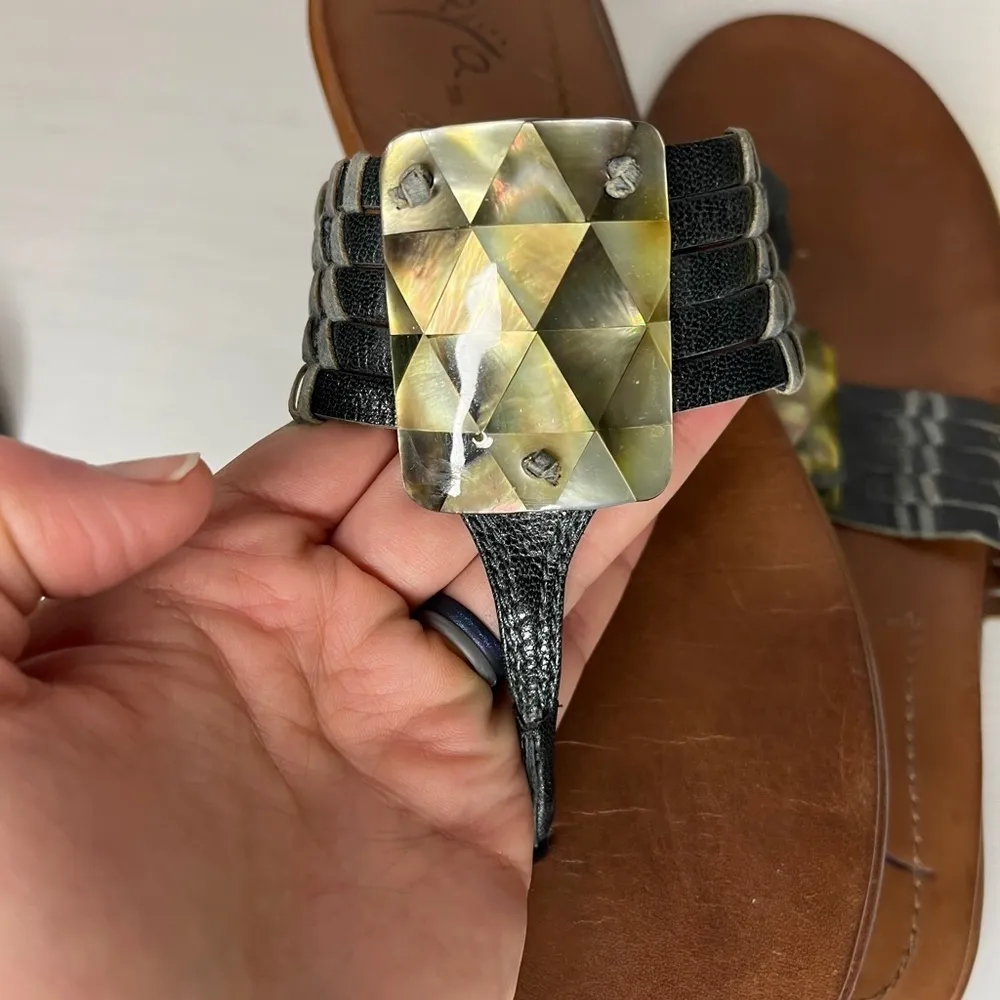 Naya Leather and Mother of Pearl Slide Sandals Size 7.5 - Image 8