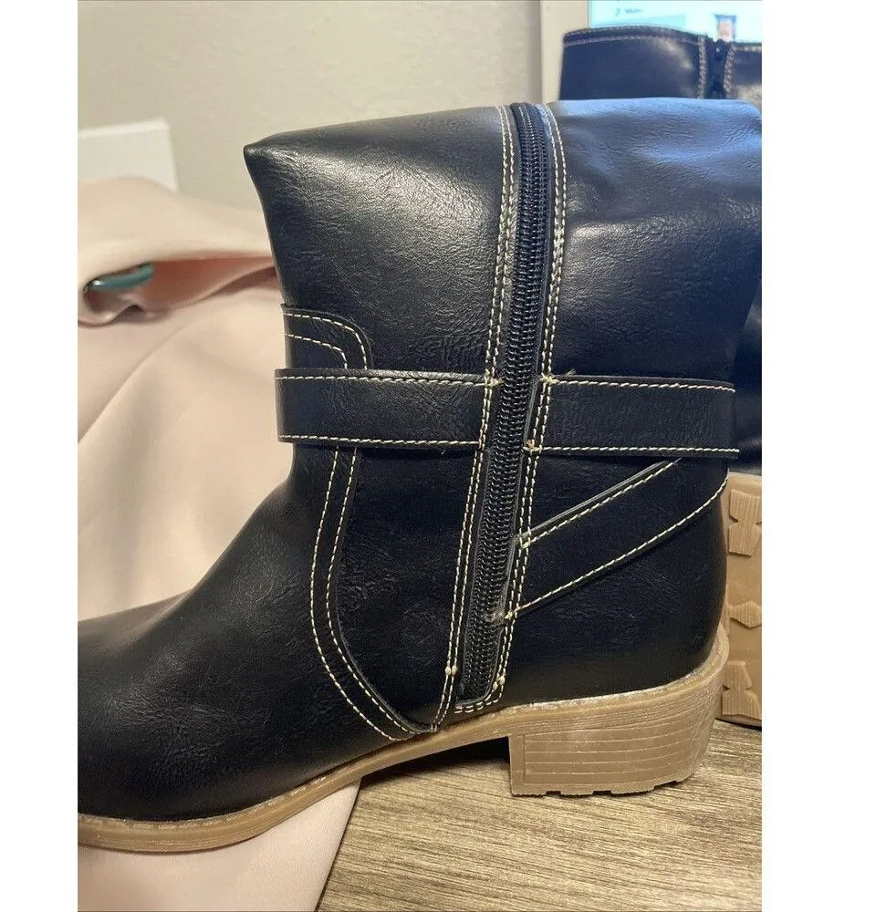 New St. John's Bay Women’s Black Memory Foam Douglas Black Heel Boots Size 6.5 - Image 2