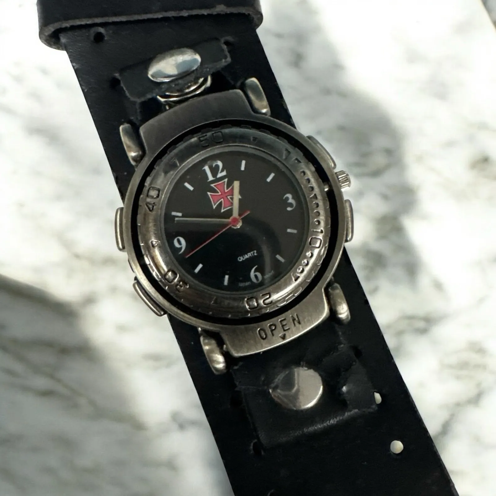 VINTAGE STYLE HIPPIE‎ LEATHER BAND Reversible Watch Chopper Cross Grunge *READ - Image 2