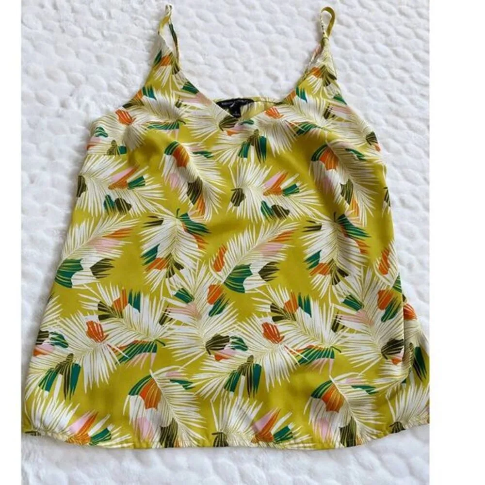 Banana Republic Tropical Feather Yellow tank Top S EUC - Image 7