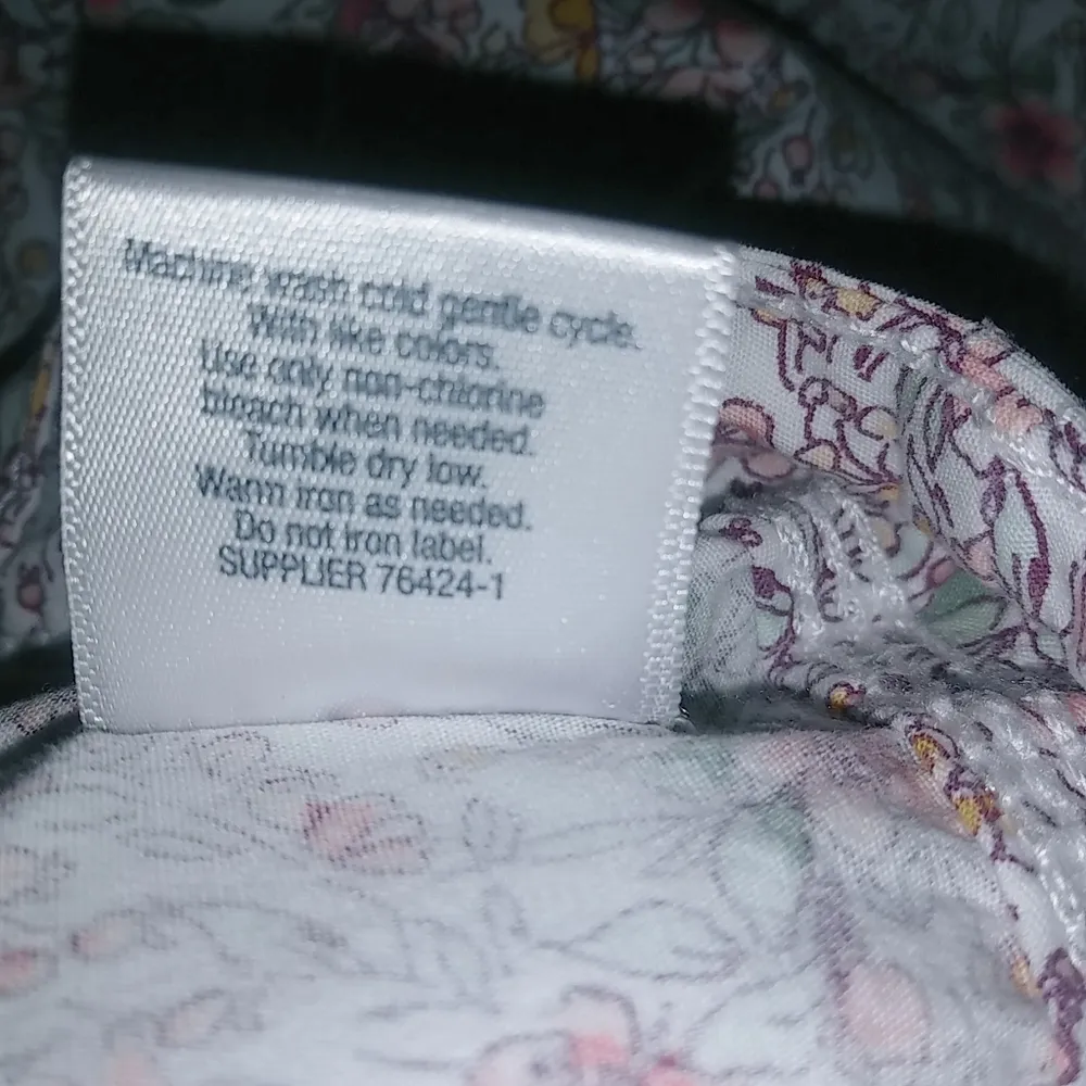 JCP 10 29 Chintz Skort Cotton in Pink Floral on White Size M - Image 2