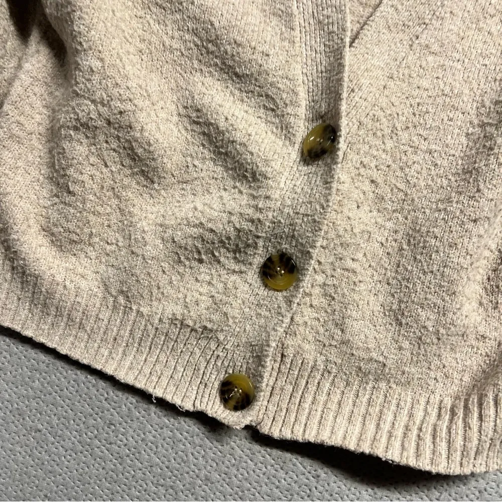 ⭐️ BP Cream Long Sleeve cropped Sweater Cardigan XXS GUC - Image 2