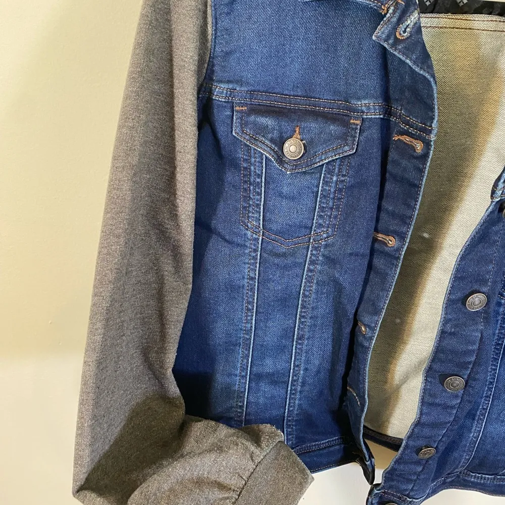 Lee’s Platinum Label Jean Jacket with Sweatshirt Sleeves - Image 3