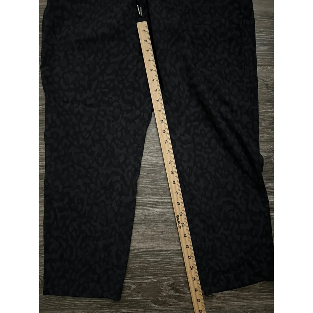 Lululemon On the Fly 7/8 Pant Formation Camo Deep Coal Multi size14 - Image 2