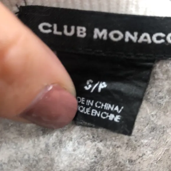 Club Monaco gray cropped sweater - Image 4