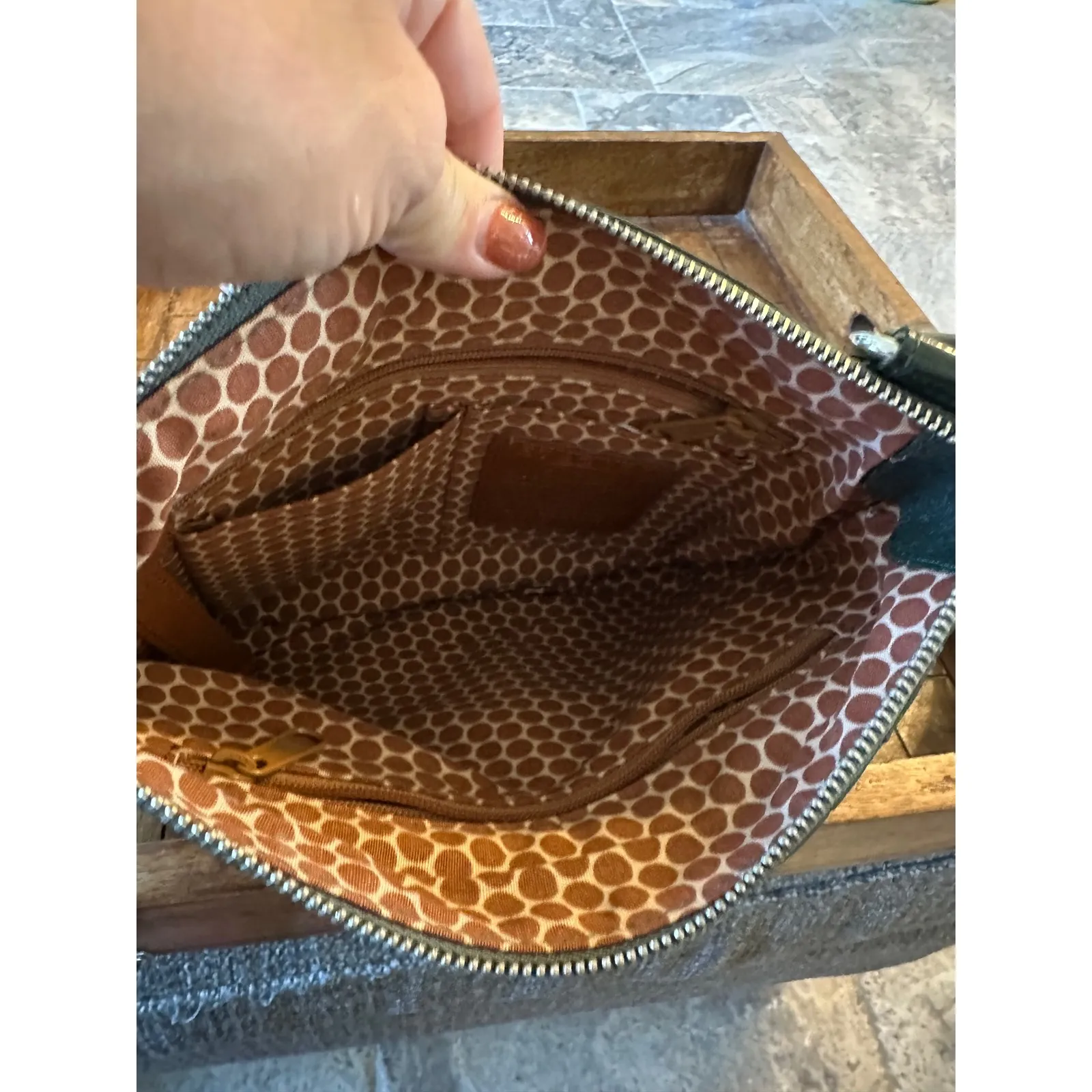 Brighton Crossbody Bag Olive Green Faux Crocodile Adj‎ Strap Heart Charm VGUC - Image 8