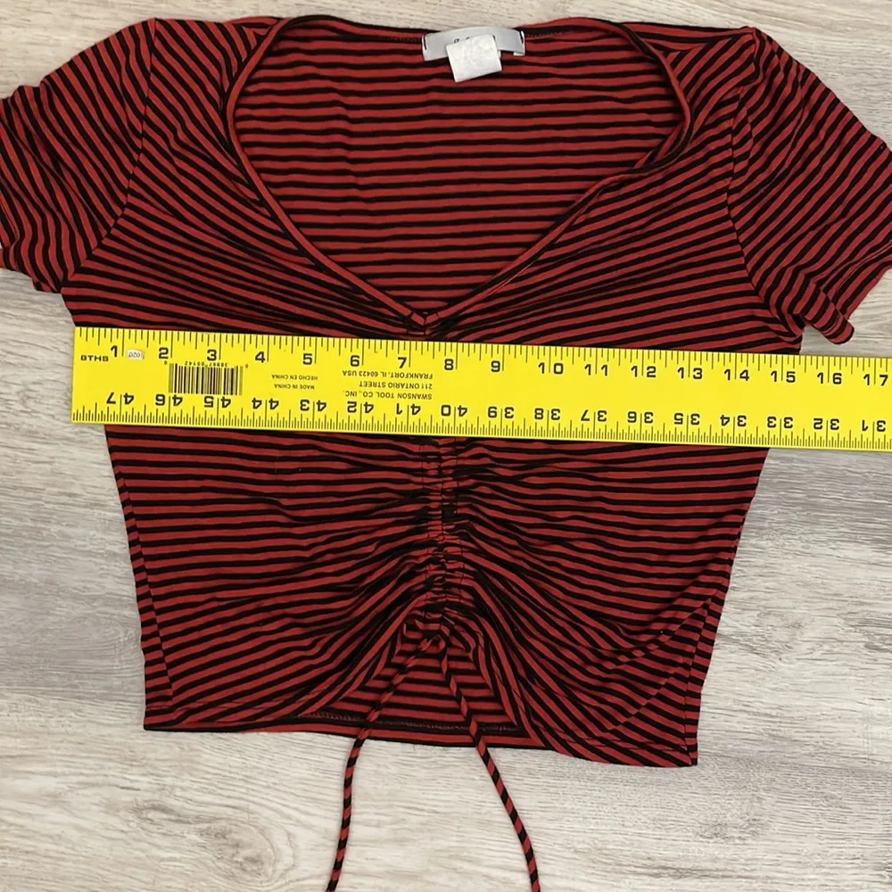 Gaze Red & Black Striped Short Sleeve Cropped Top Ruched Drawstring Center Small Multiple - Image 7