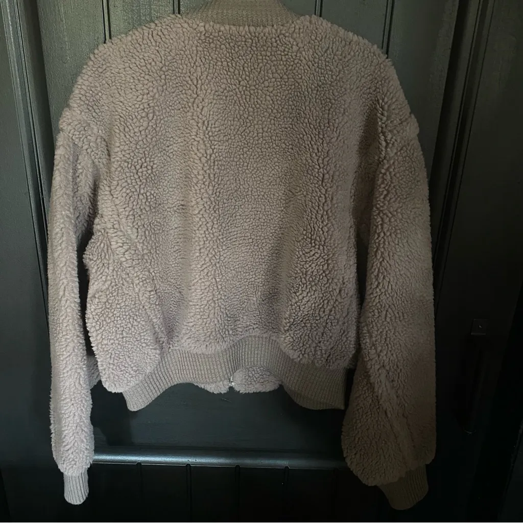 Express Plush Teddy Jacket in Taupe - Image 3