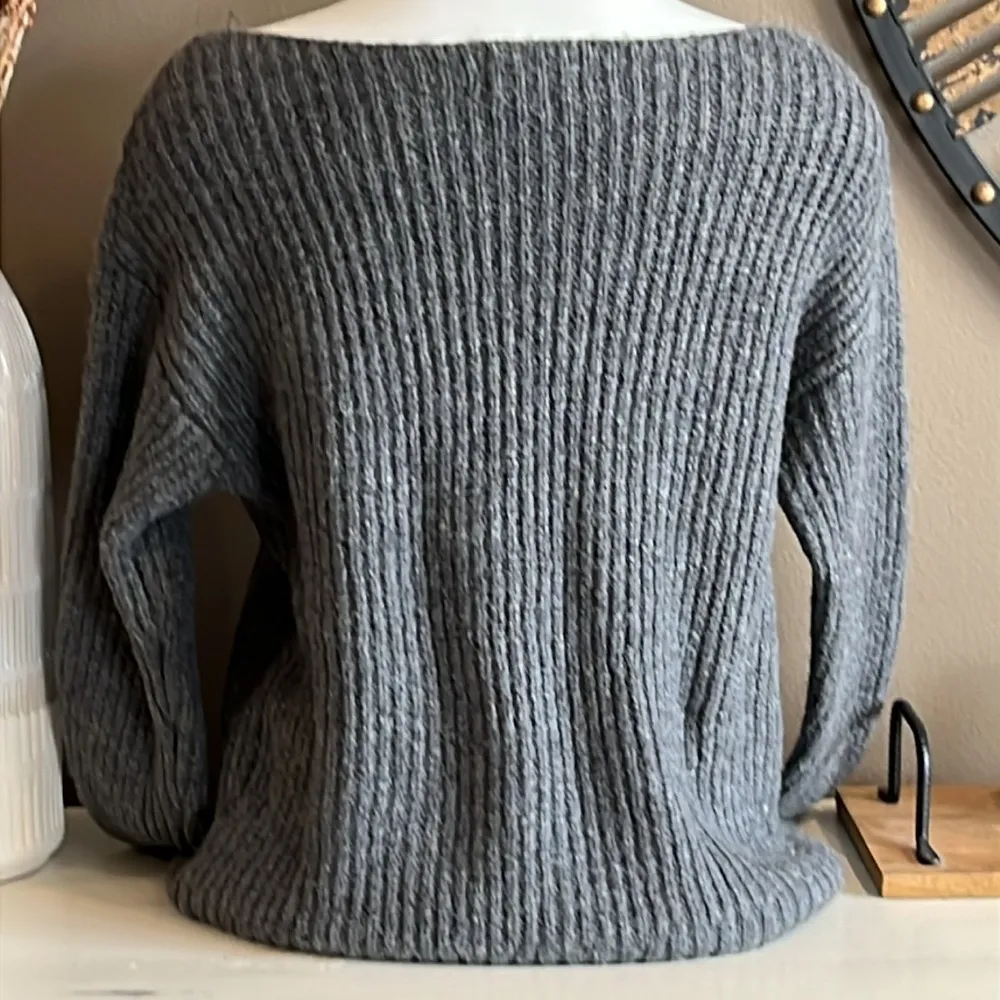 OLD NAVY Soft Grey Boatneck Cable Knit Sweater Size Medium NWT - Image 4