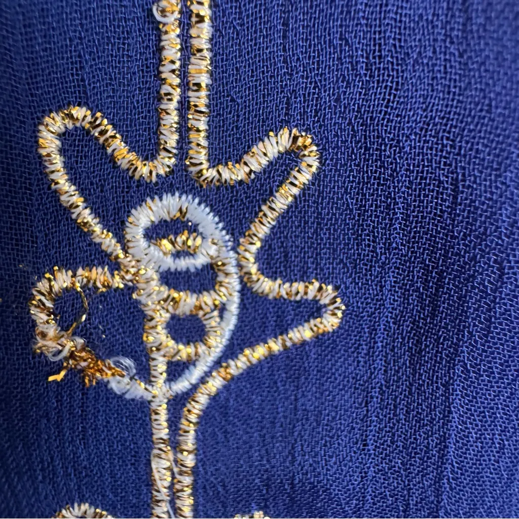 Band‎ of Gypsies top Sheer Blue With Gold Embroidery Tie Blouse Size Small Boho - Image 13