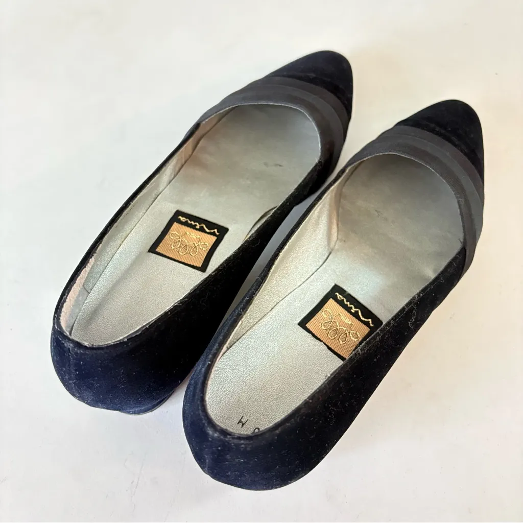 Nina Women’s Pumps Low Block Heels Black Velvet Made In Spain Size 8 M - Image 5