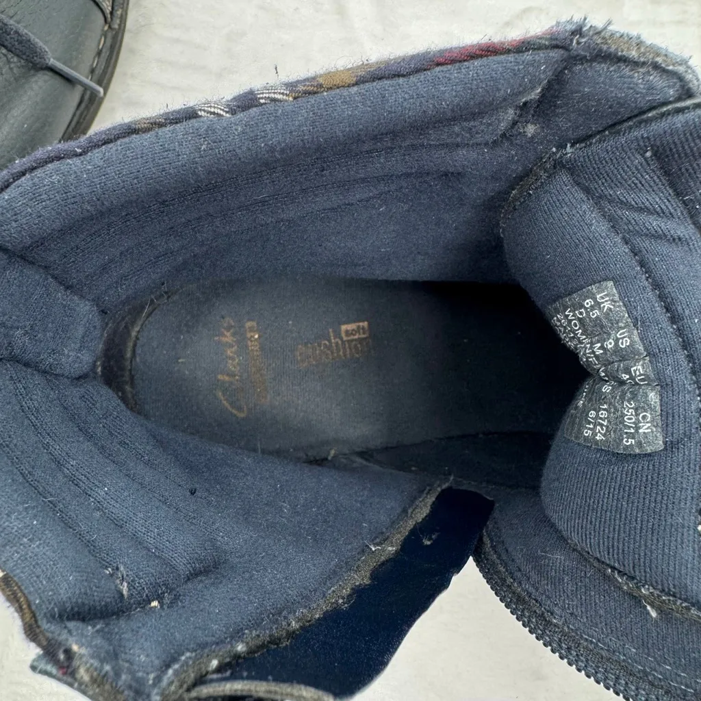 Clark's Navy Blue Whistle Bea Ankle Boot Lace Up + Zip Quilted Plaid Preppy Sz 9 - Image 10