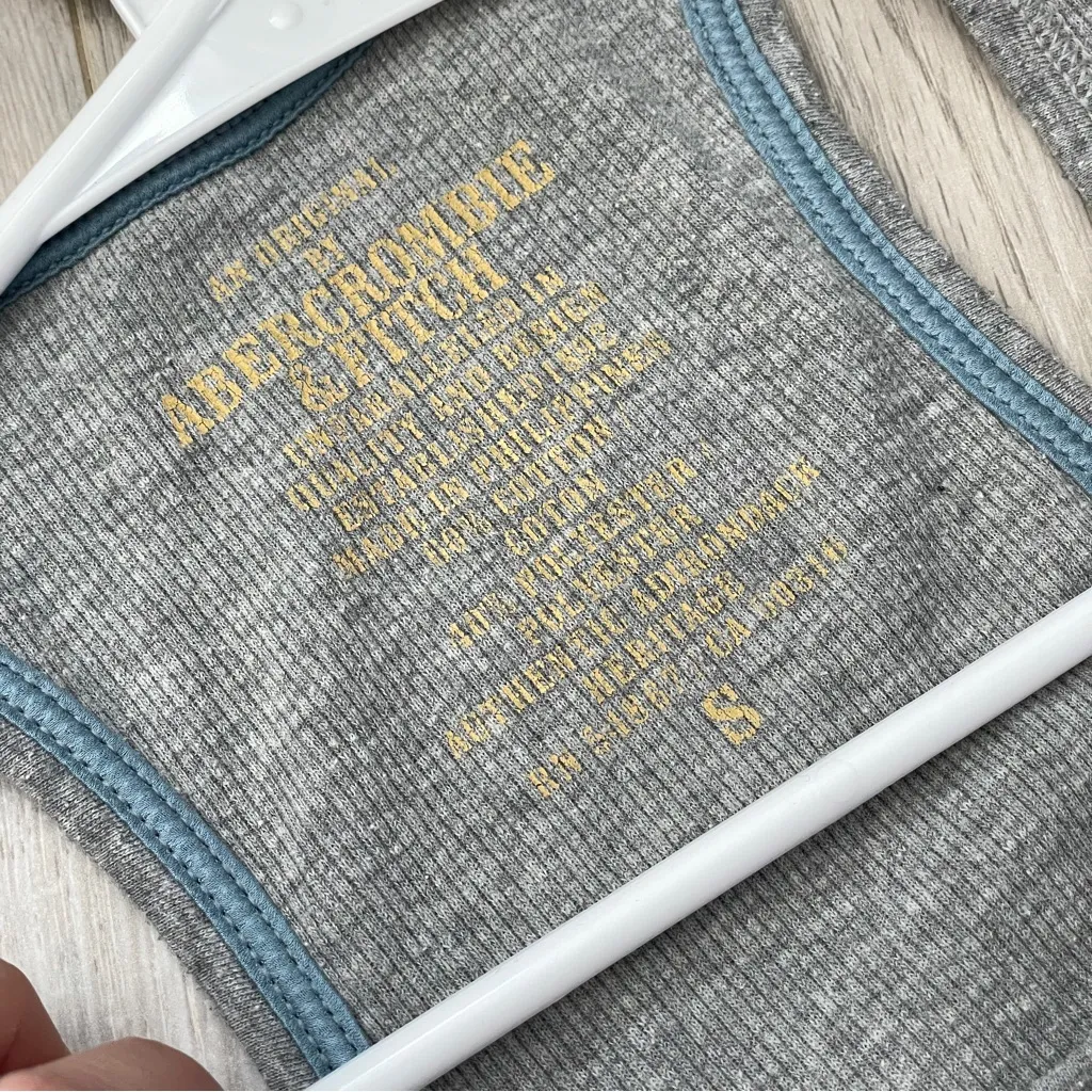 Abercrombie & Fitch Tank Top y2k moose long womens Gray (small) 2000s casual - Image 2