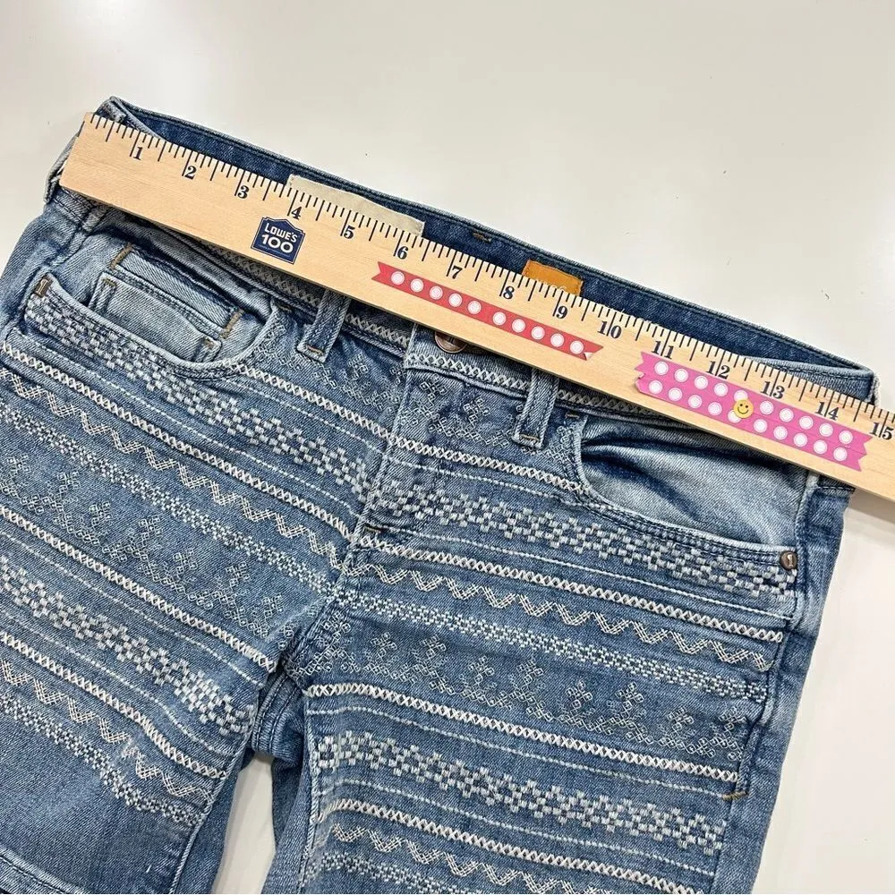 Anthropology Pilcro and the Letterpress Stet Embroidered Jean Shorts Size 26 - Image 6