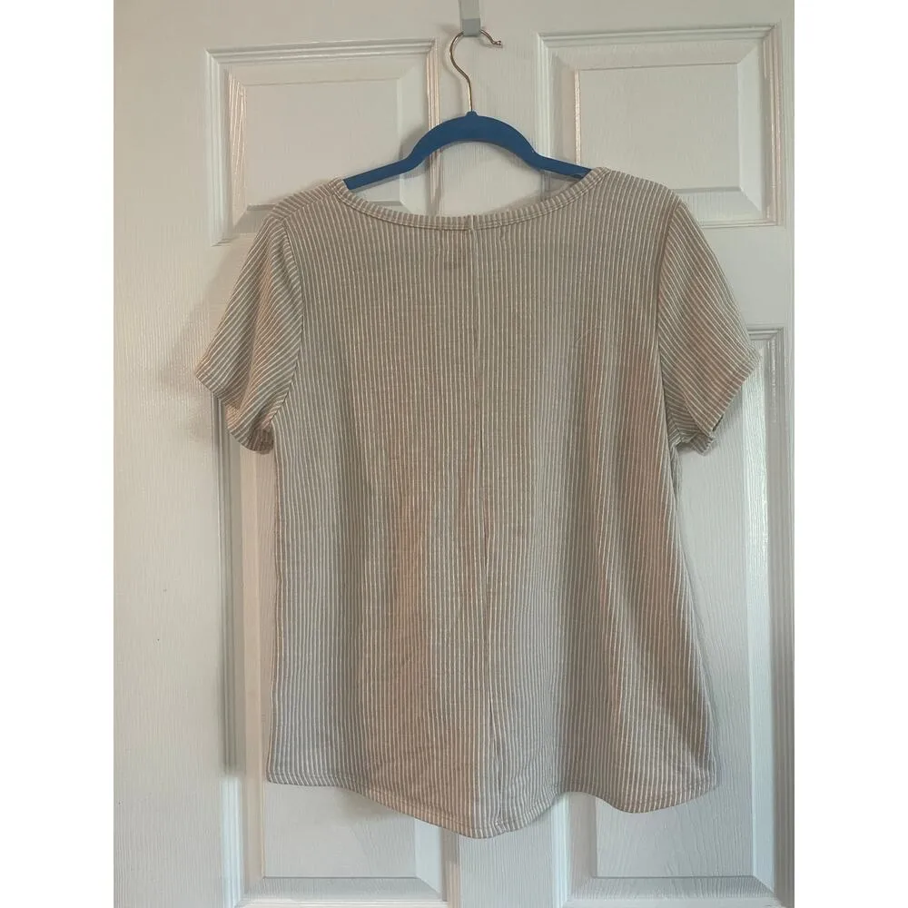 French Laundry  size Large tie front short sleeve shirt. - Image 2