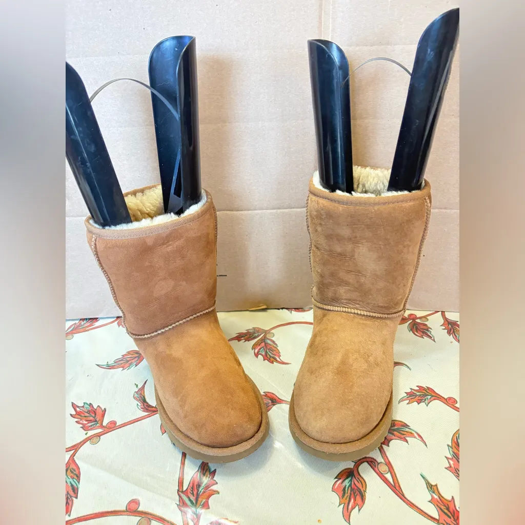 Women’s Ugg classic short II boot chestnut - Image 4