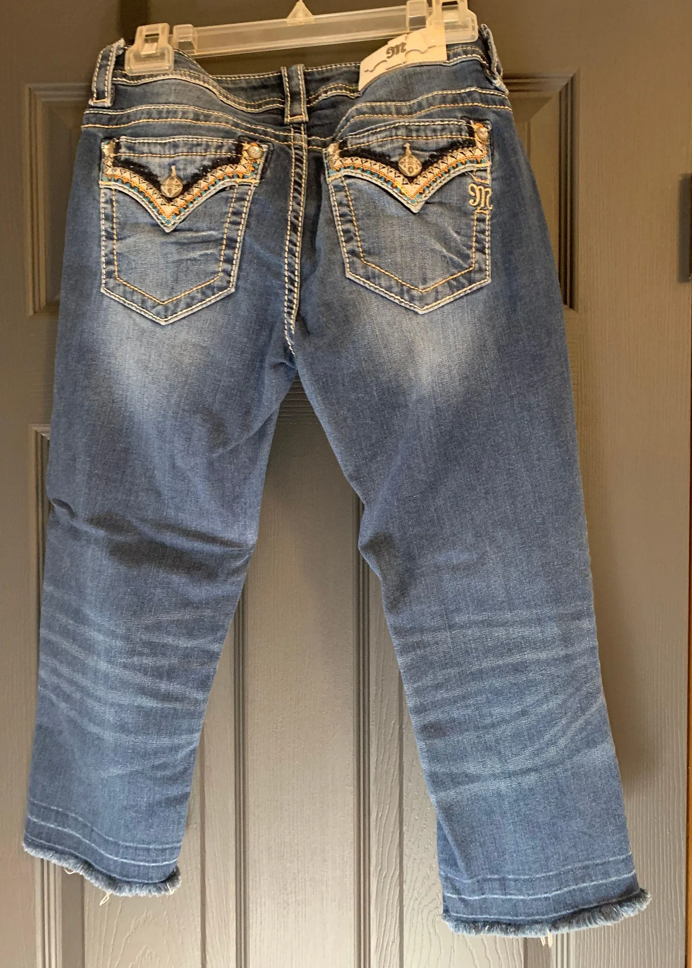 Signature Capris - Image 2