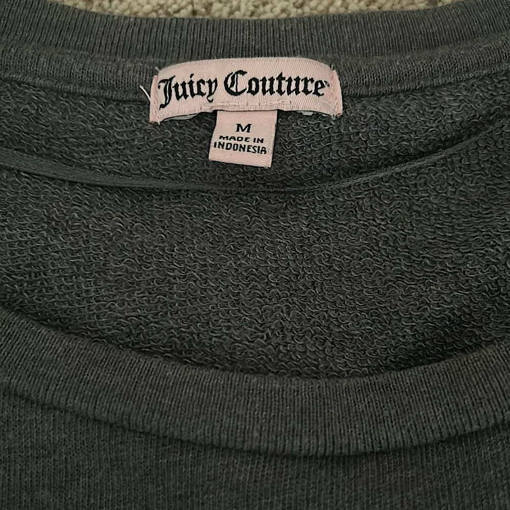 Juicy Couture Dark Grey Sequins Heels Long Sleeve Sweater Shirt Top **Size M** - Image 5