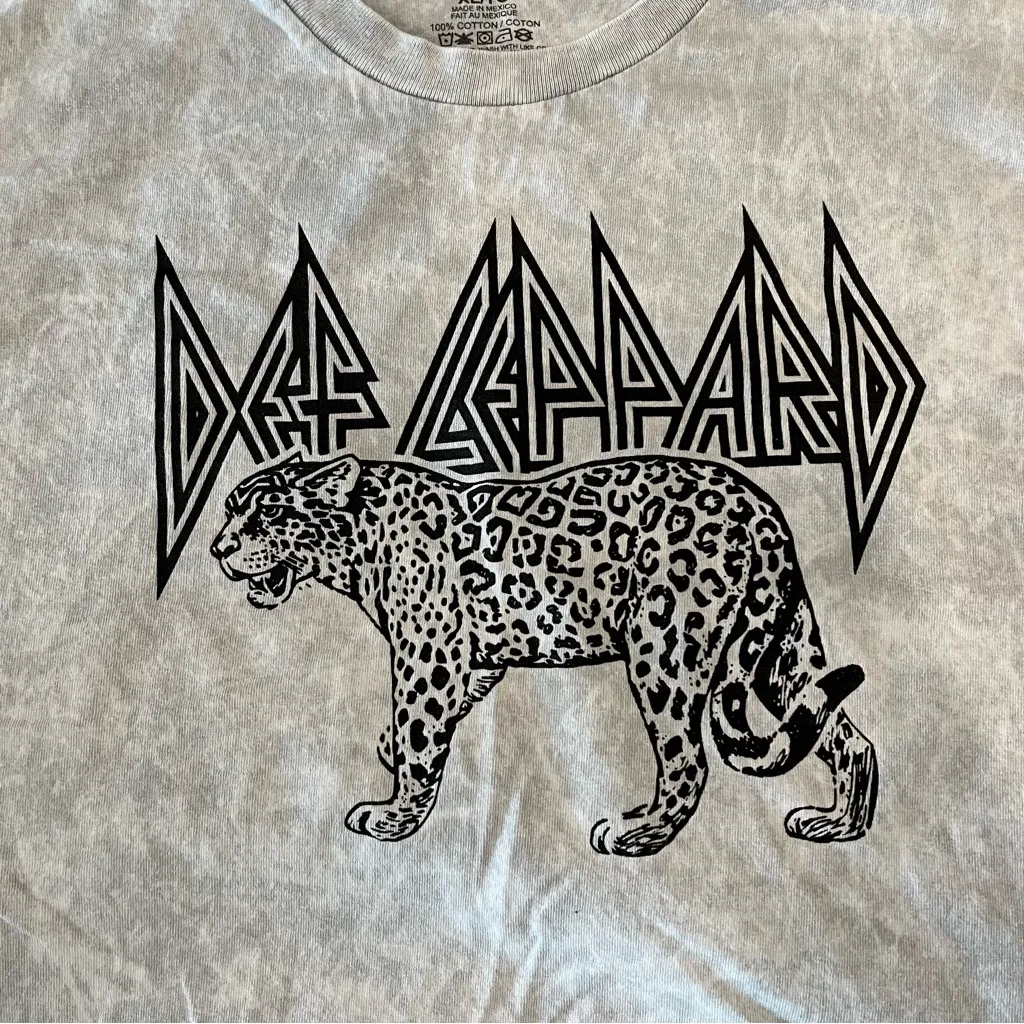Def Leppard  Cropped Tee Size XL - Image 2