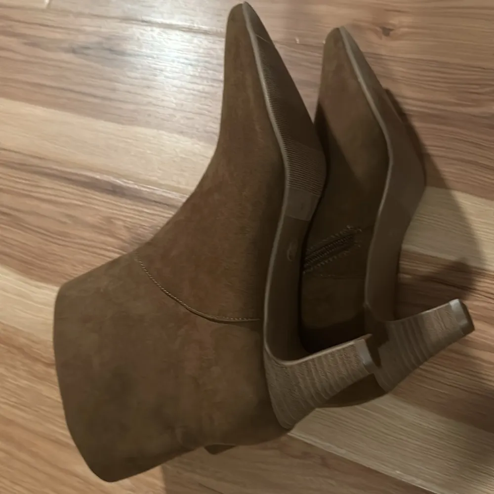 Universal Threads Universal Thread Brown Ankle Boots - Image 4