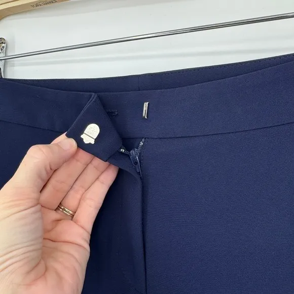 St. John Wide Leg Dress Pants Size 2 Navy‎ Blue Creased Front Classic Minimalist - Image 4