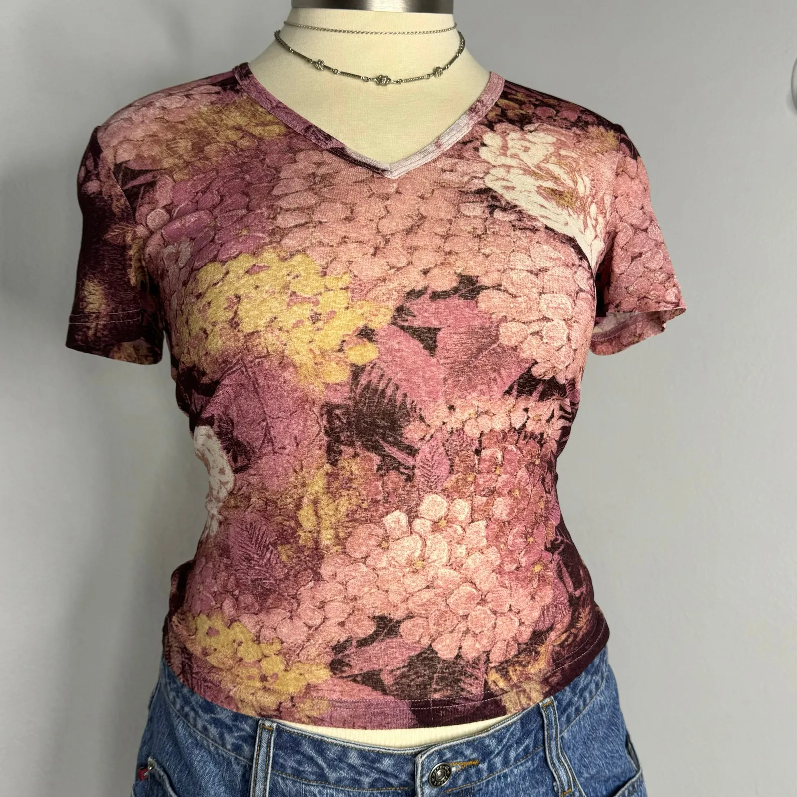 Y2k Mesh Sheer Baby Tee T-Shirt Floral V-Neck Large Karen Kane - Image 2