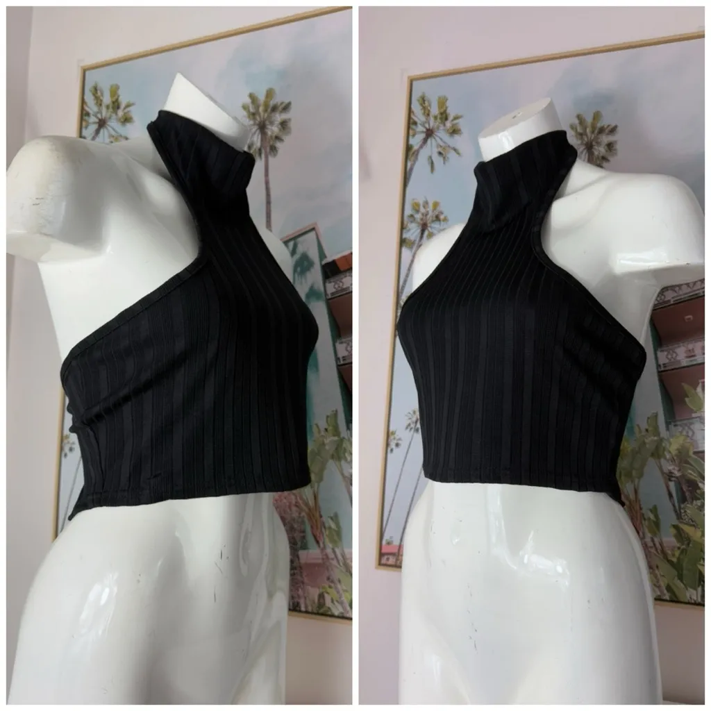 PrettyLittleThing Black Ribbed Knit High Neck Racer Halter Crop Top Sz 12 L - Image 5