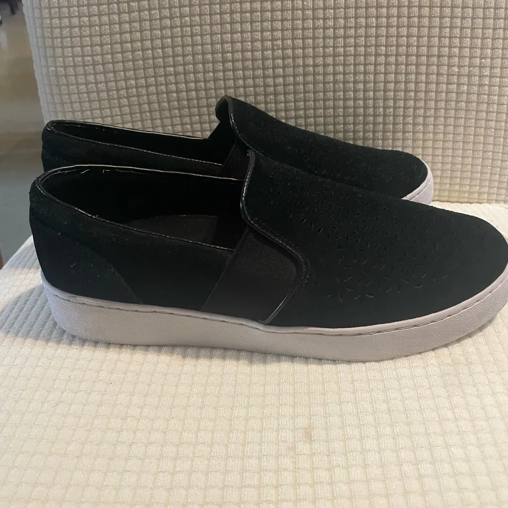 Vionic Black Women's Slip-On Sneakers - Image 2