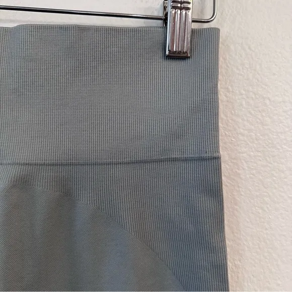 Cuyana‎ Stretch High Waist Leggings  Size S / M Steel Gray Active Yoga - Image 5
