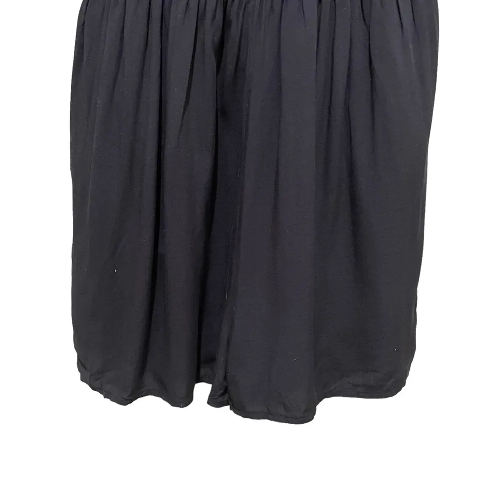 One Clothing sleeveless v-neck romper black size medium - Image 2