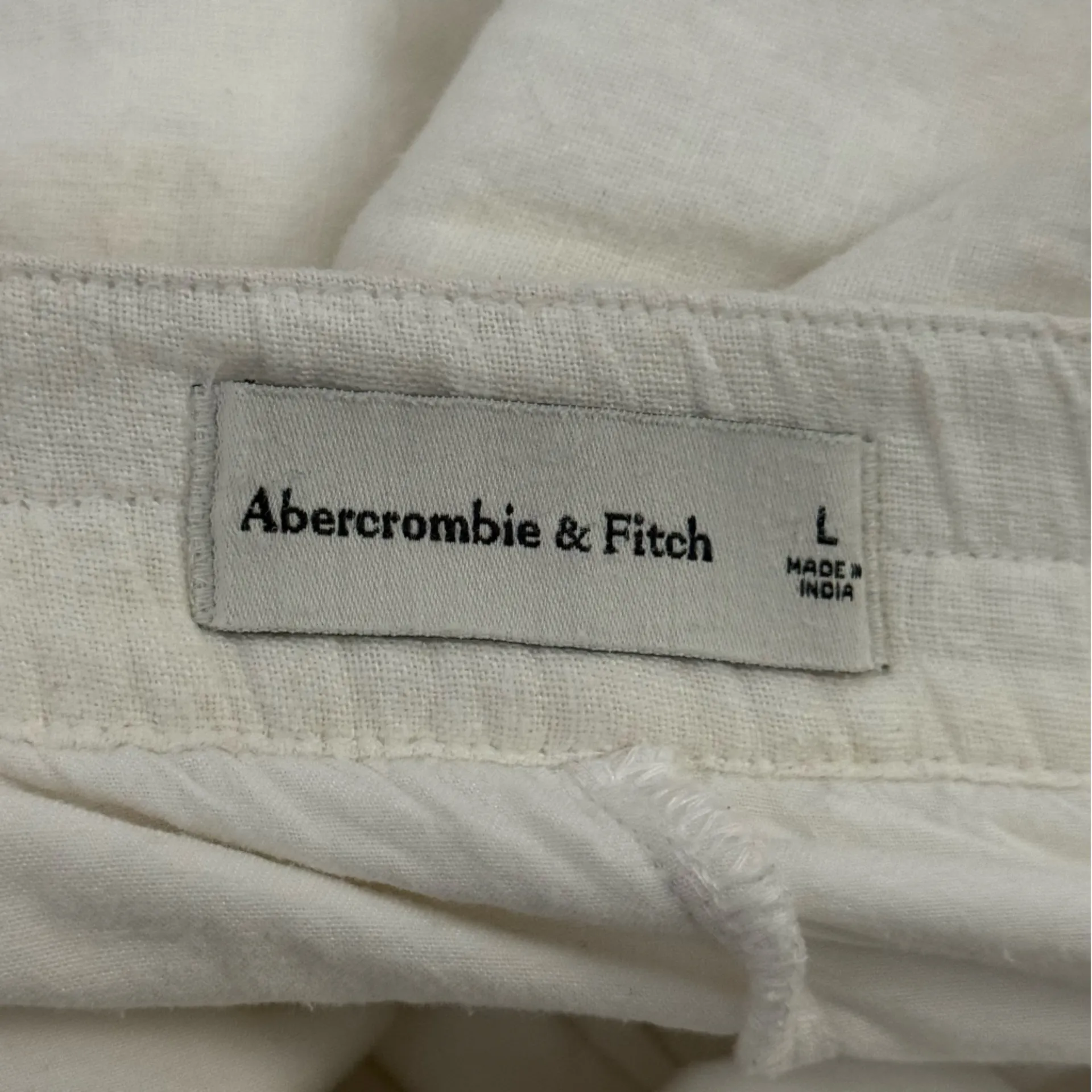 Abercrombie & Fitch Pull On Linen Blend Shorts in White - Image 4