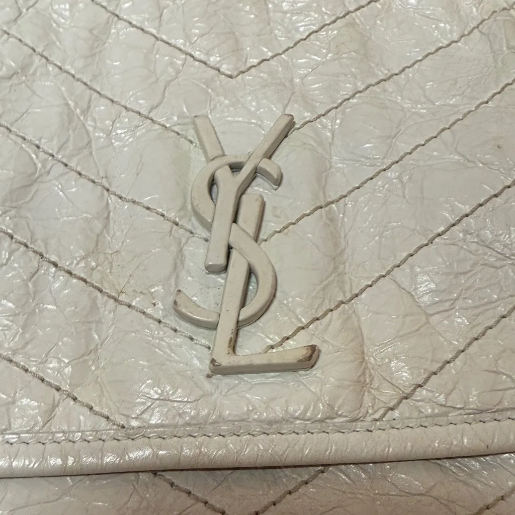 Saint Laurent Niki Medium Flap YSL Shoulder Bag in White Crinkled Leather - Image 4