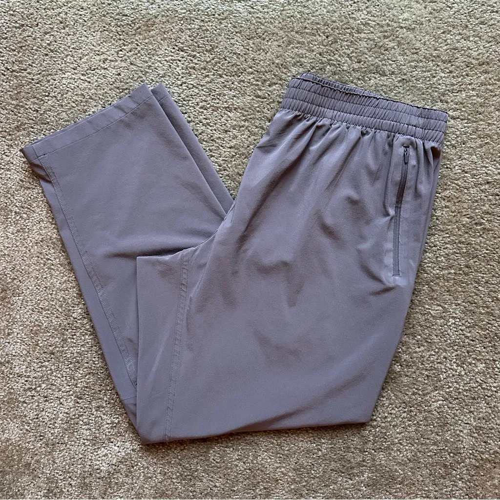 Outdoor Voices Zephyr 26” Pant - Image 3