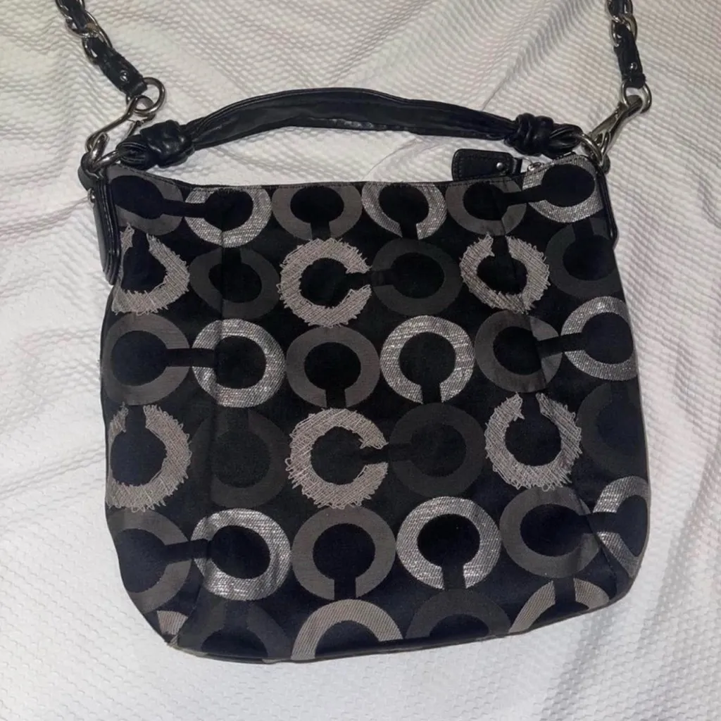 Vintage Y2K coach bag purse grey silver black crossbody - Image 3