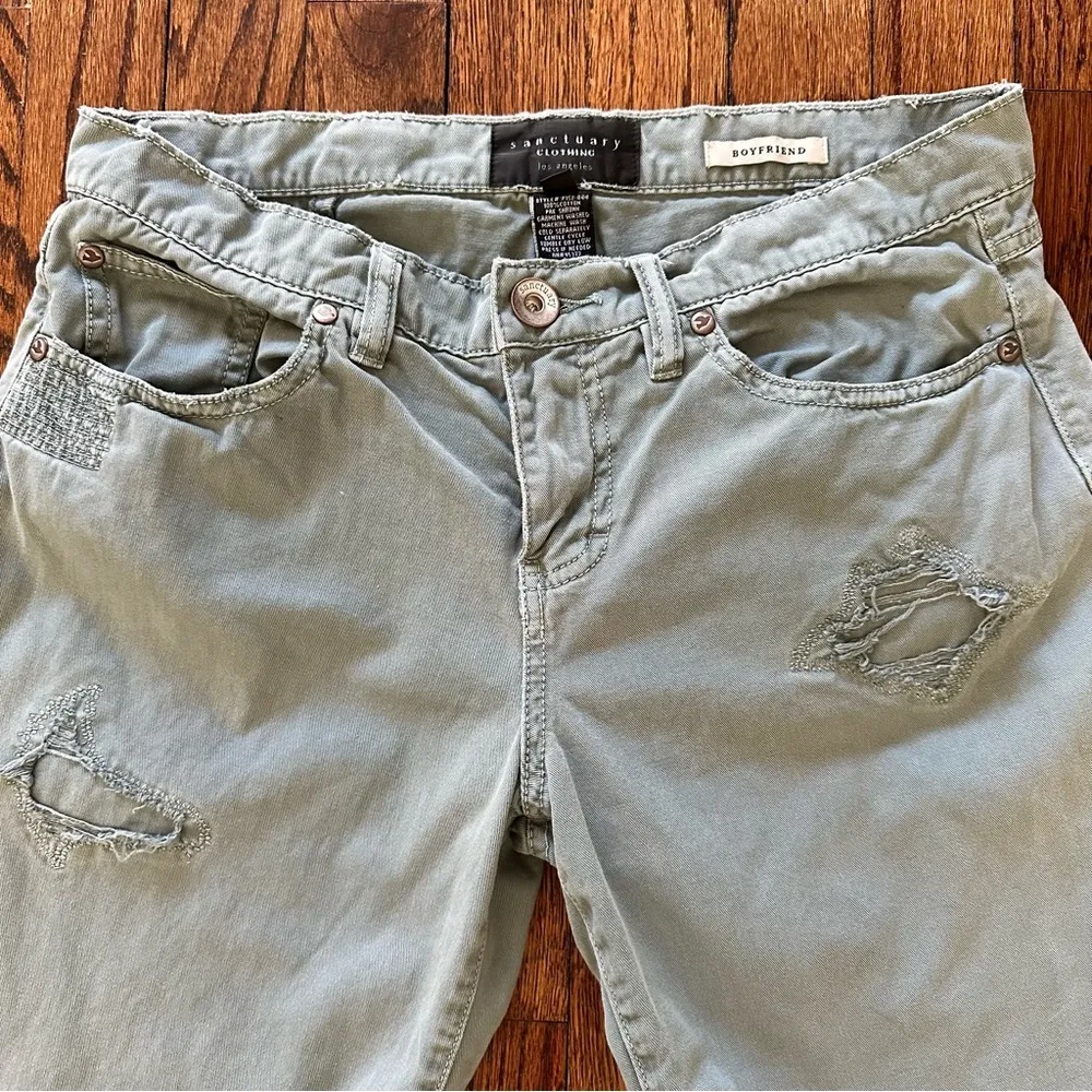 🦋Women’s Distressed Sanctuary Boyfriend Shorts 28 Forest Green - Image 3