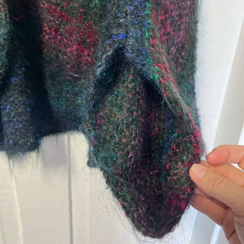 Hand knit open stitch shrug fuzzy multicolored sweater Size undefined - Image 4