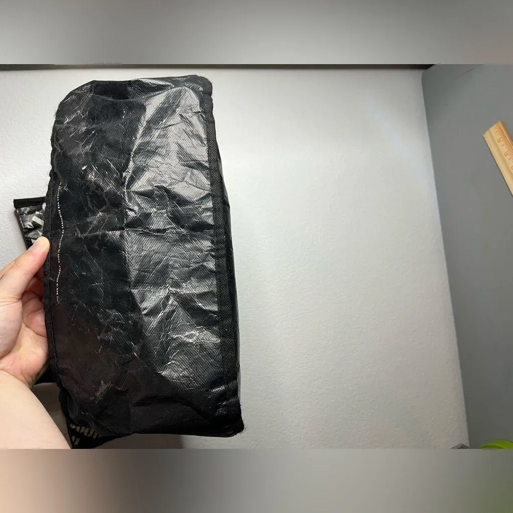 Lululemon Black Manifesto Newspaper Blog Print Reusable Shopping Gym Lunch Bag L - Image 13