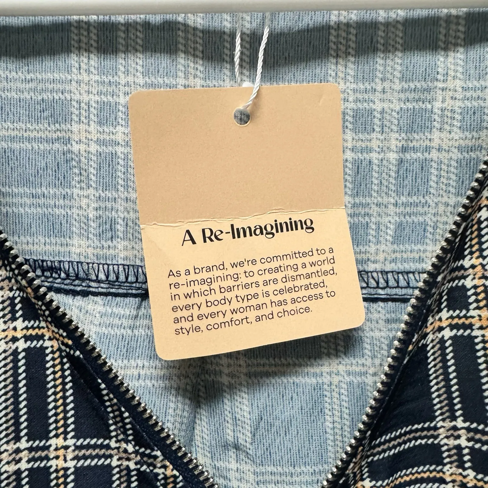 Bloomchic Size 12 Plaid V - Image 4