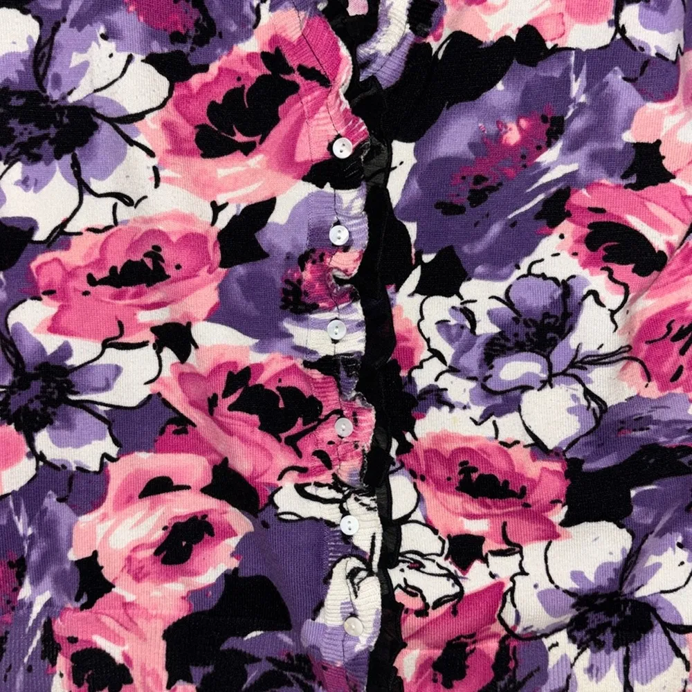 MARINA LUNA BRAND BLACK PINK PURPLE FLORAL LIGHT WEIGHT SWEATER WITH BLACK LACE Size L - Image 3