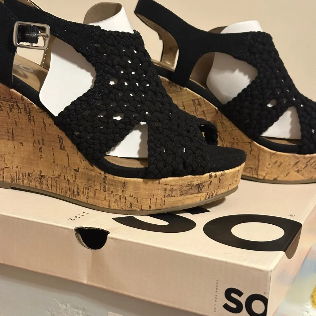 SO Black Crochet Wedge Sandals - Image 4