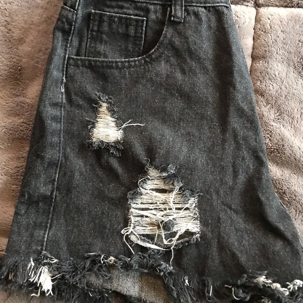 SheIn  black jean shorts - Image 2