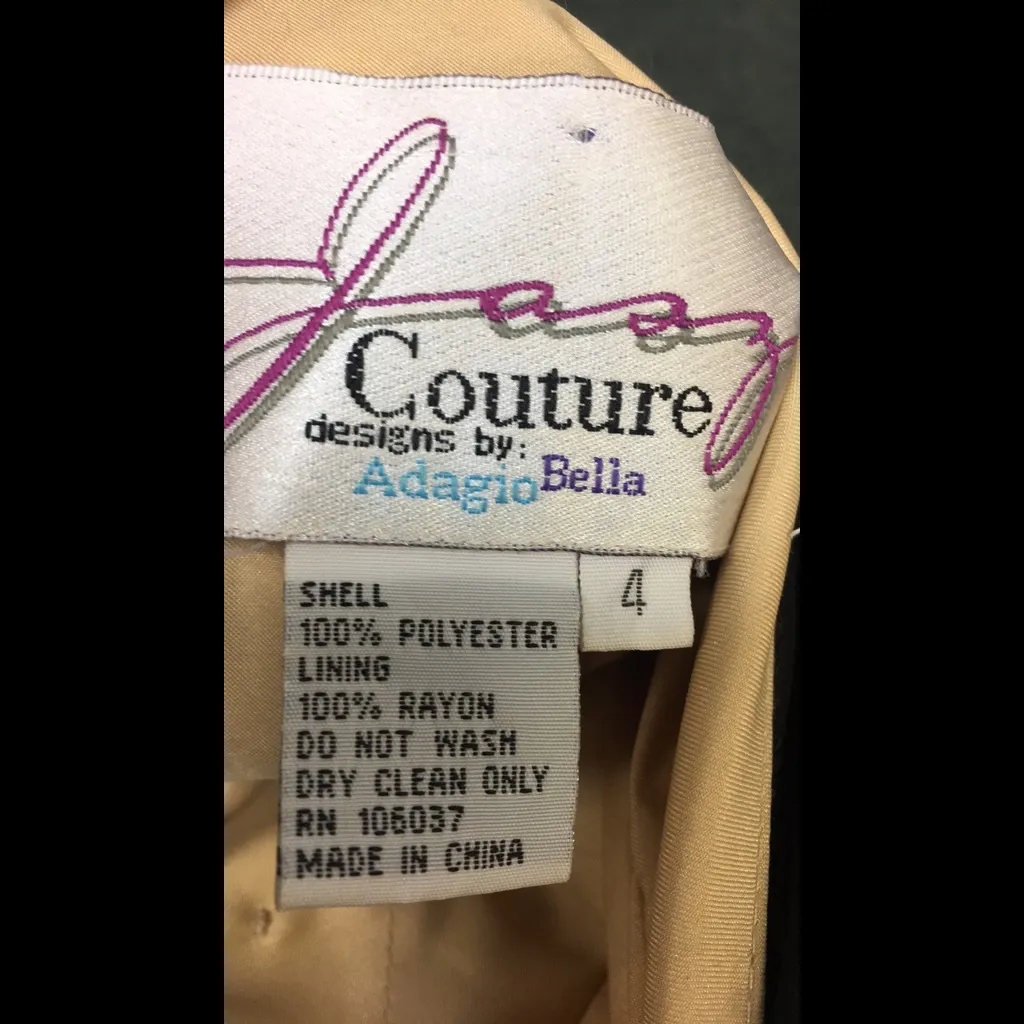 Long Formal Sequined dress black and gold Size 4 - Image 7