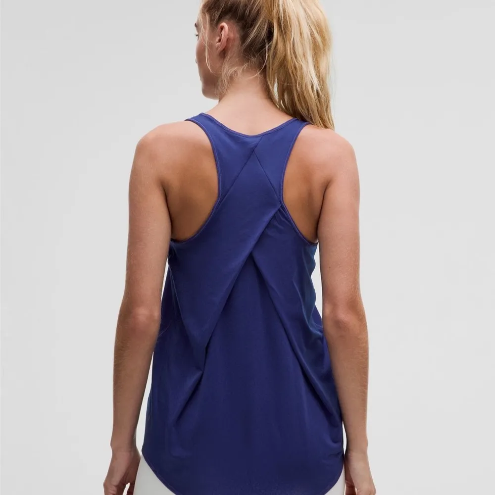 Lululemon Essential Pleated Tank Top Blue Larkspur Size 10 - Image 2