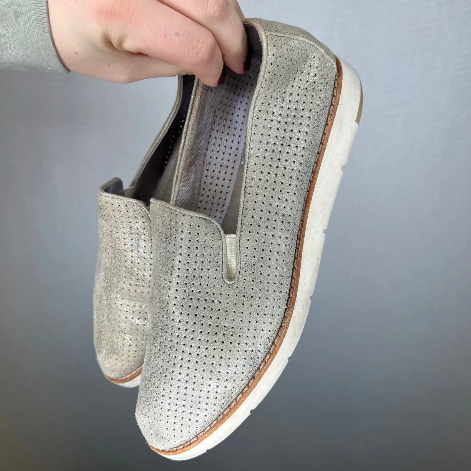 Johnston & Murphy Loafers Womens 7.5 Light Gray Suede Comfort Flex System - Image 6